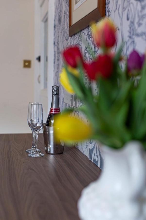 Capri Guesthouse Llandudno Luaran gambar